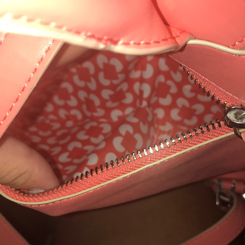 Vera Bradley backpack bag coral color - Picture 10 of 10